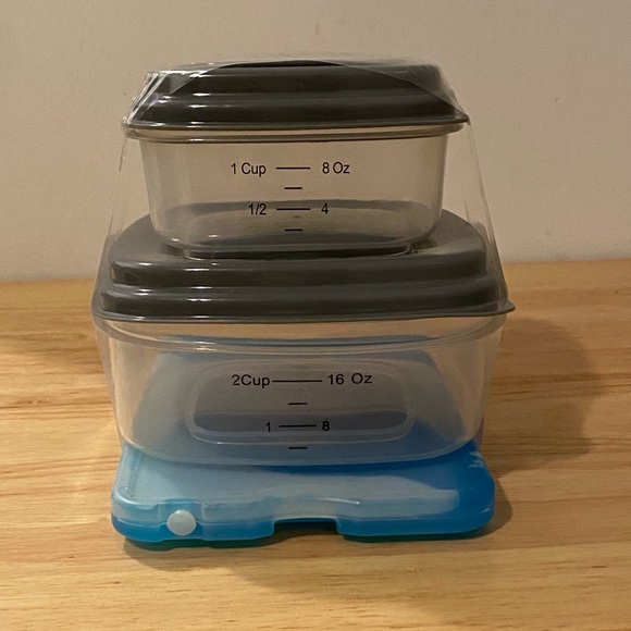 Container Set (Plastic) - Picture 1 of 3